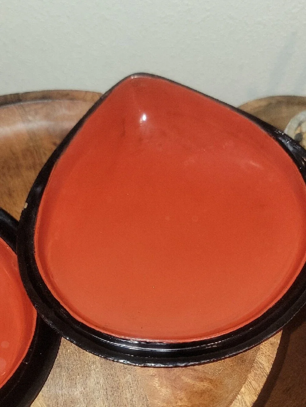 Vintage Japanese Wakasa lacquer clam shell trinket box